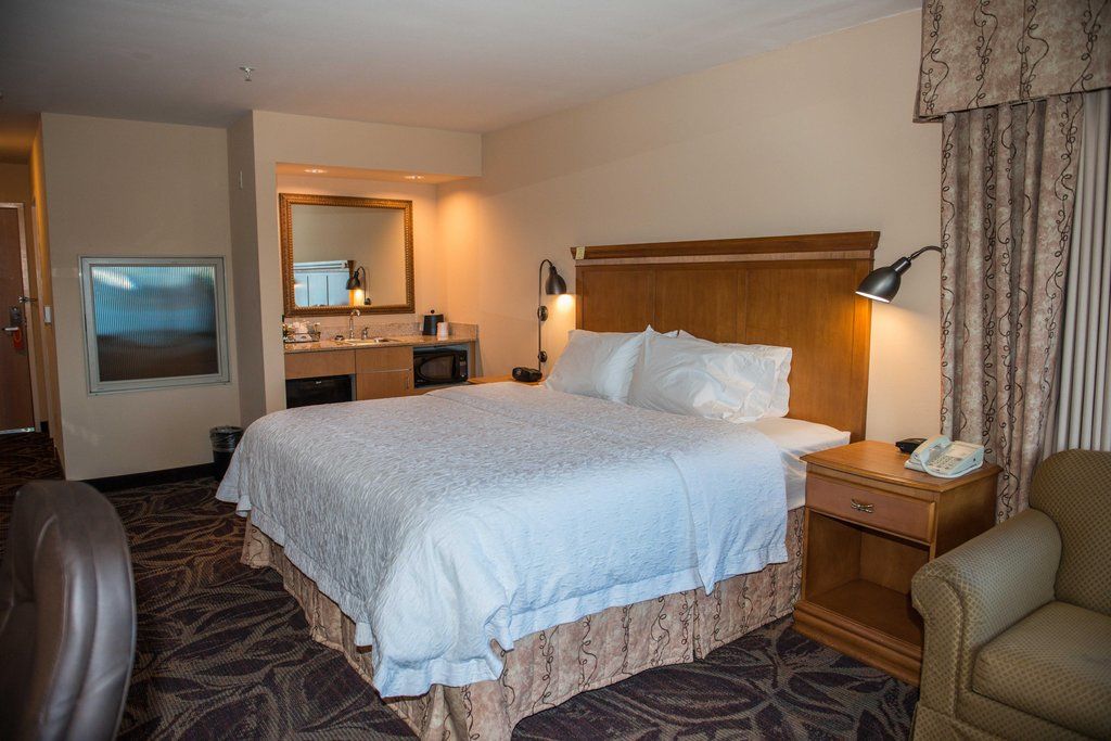 Hampton Inn & Suites Bremerton Esterno foto